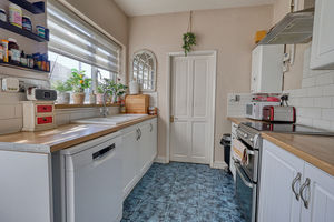 Kitchen- click for photo gallery